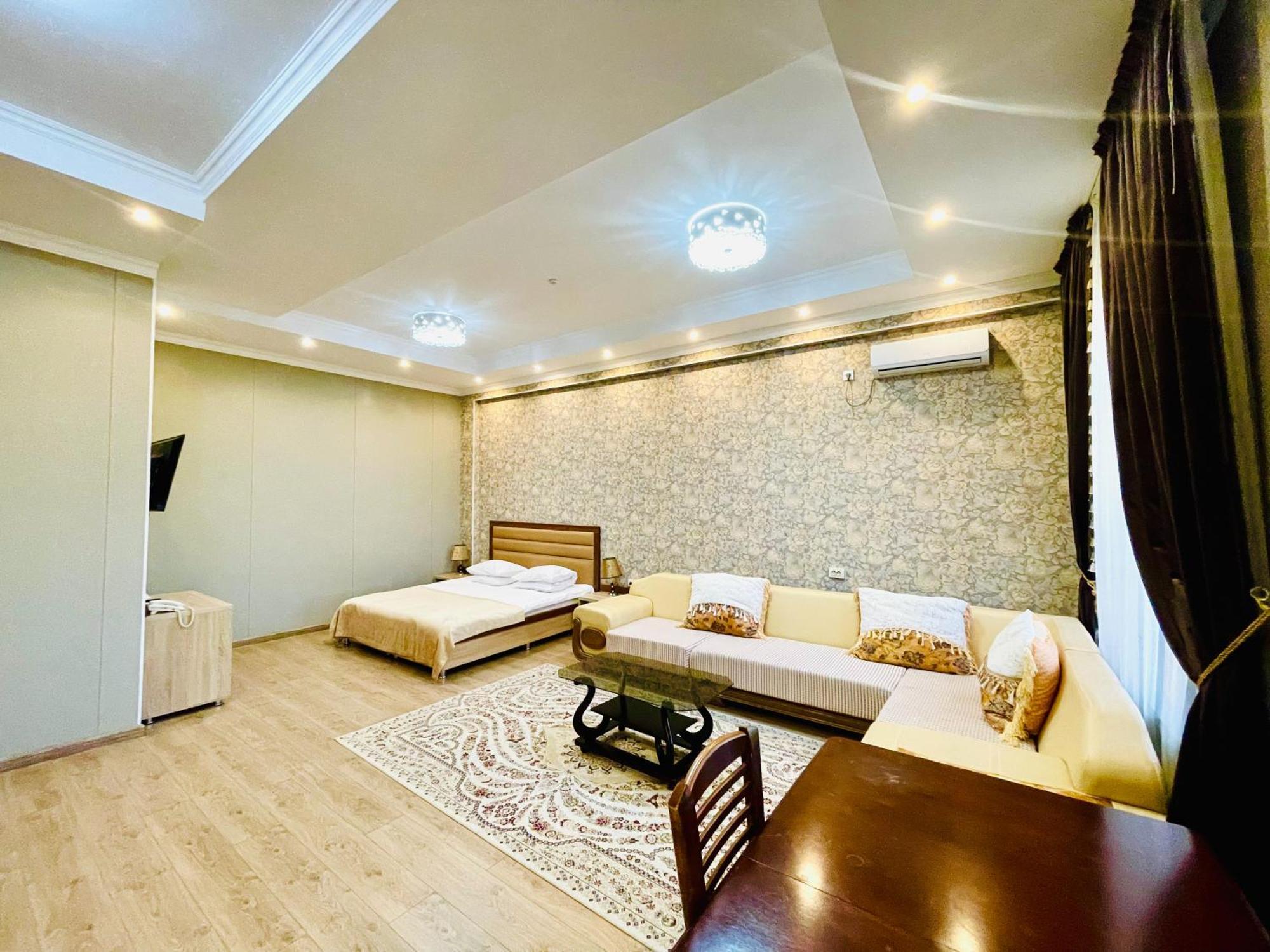 Dostyk Hotel Kizilorda Kültér fotó
