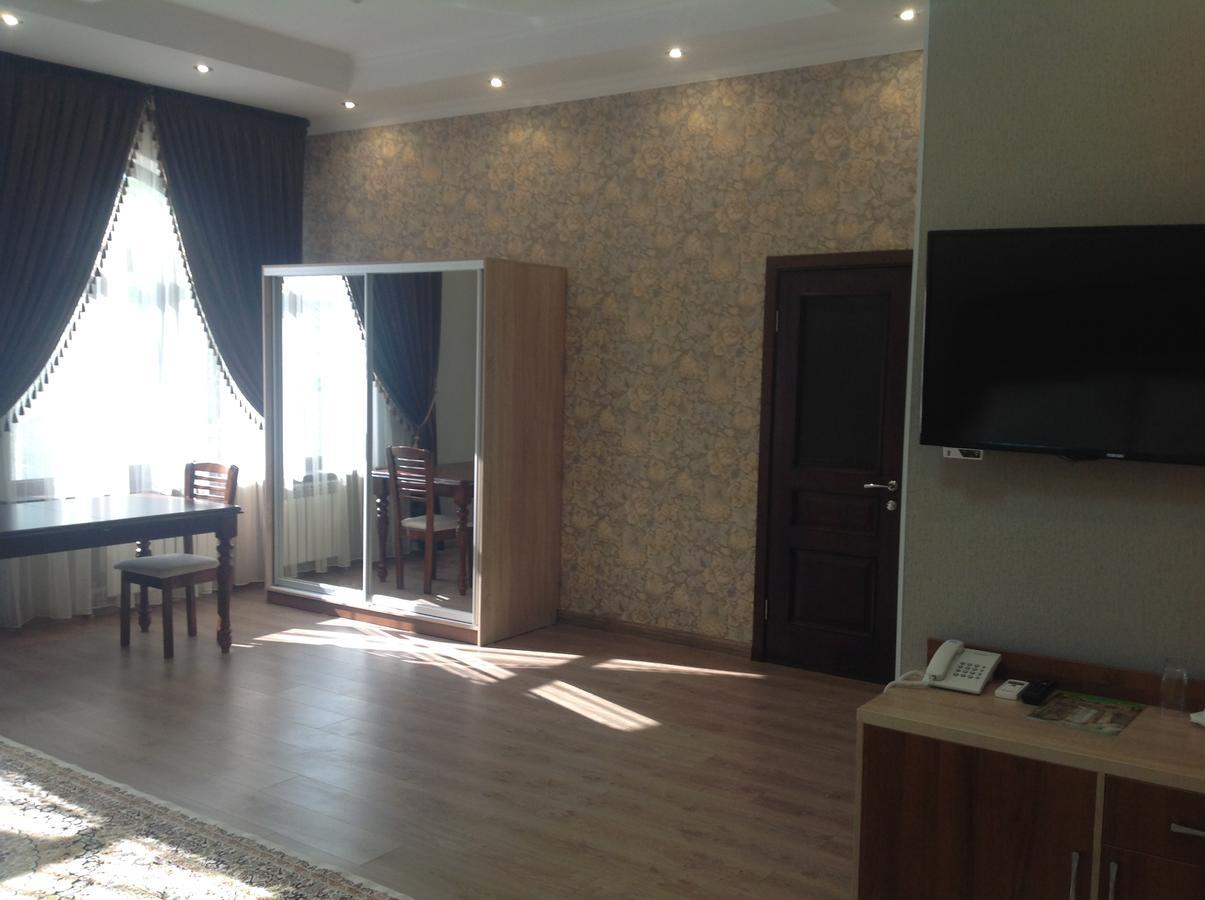 Dostyk Hotel Kizilorda Kültér fotó
