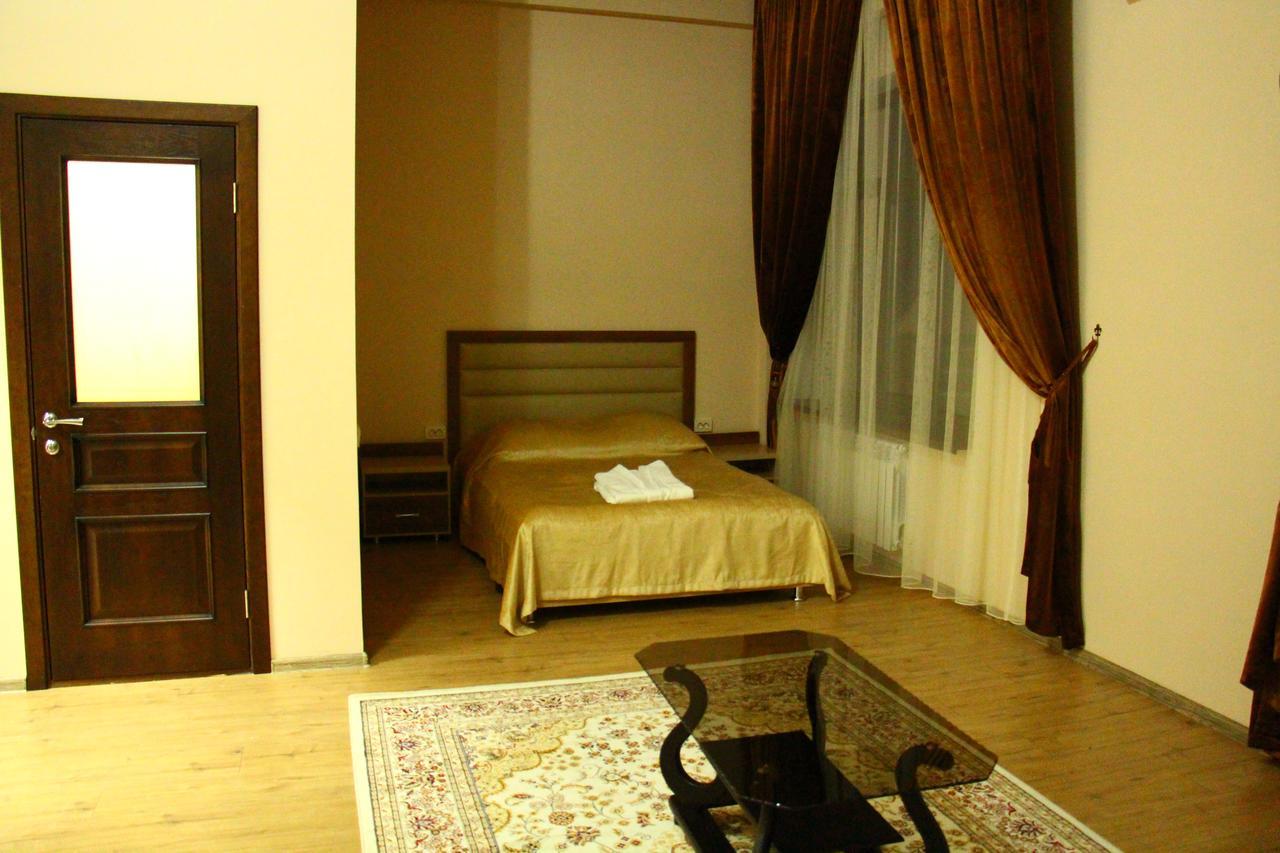 Dostyk Hotel Kizilorda Kültér fotó