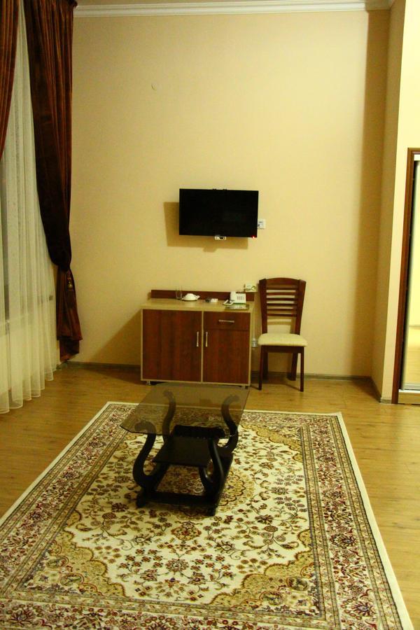 Dostyk Hotel Kizilorda Kültér fotó